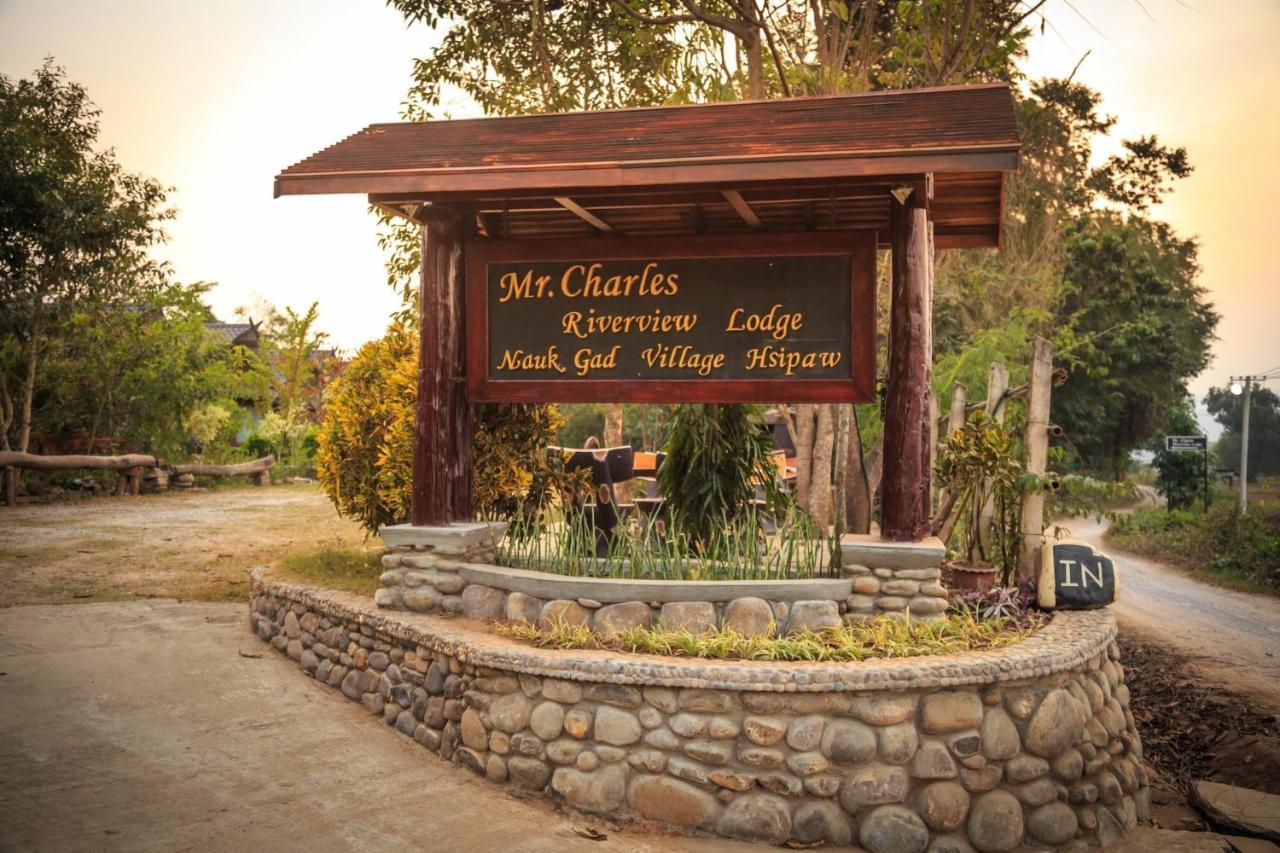 Mr Charles River View Lodge Hsipaw Exterior photo